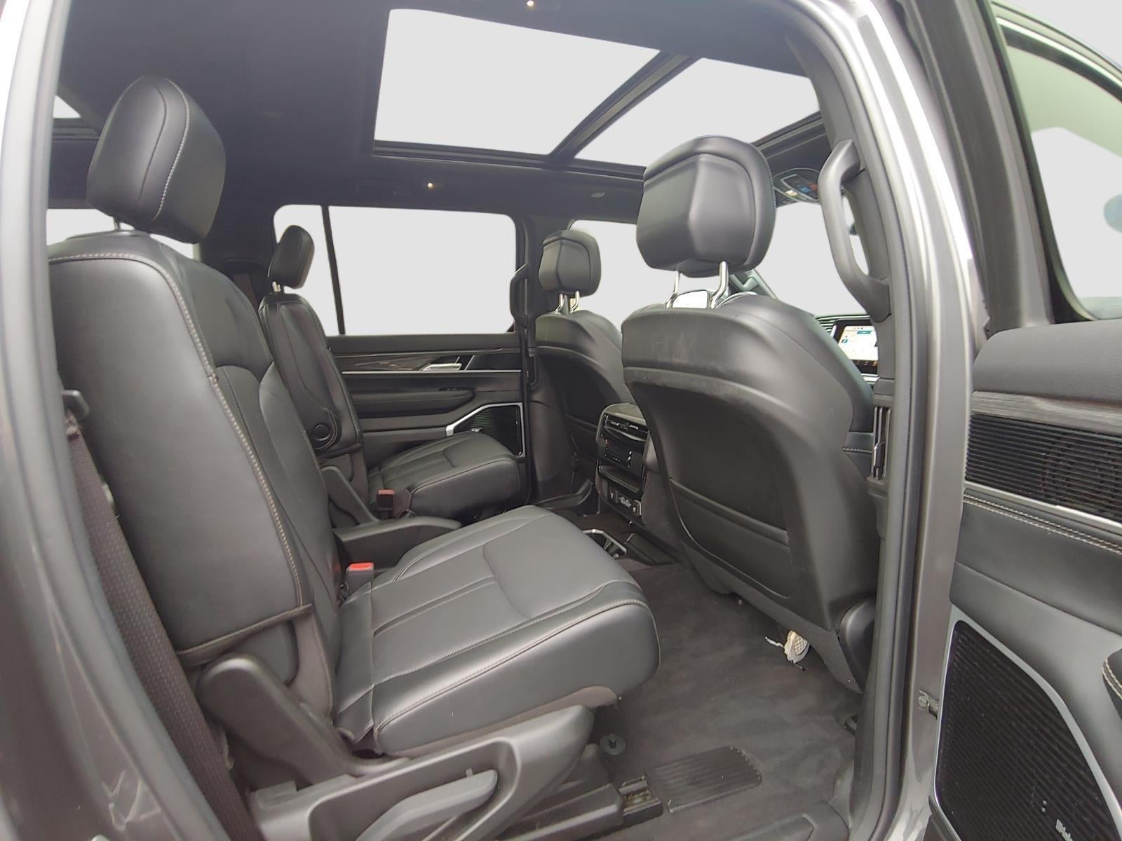 2022 Jeep Wagoneer Series III