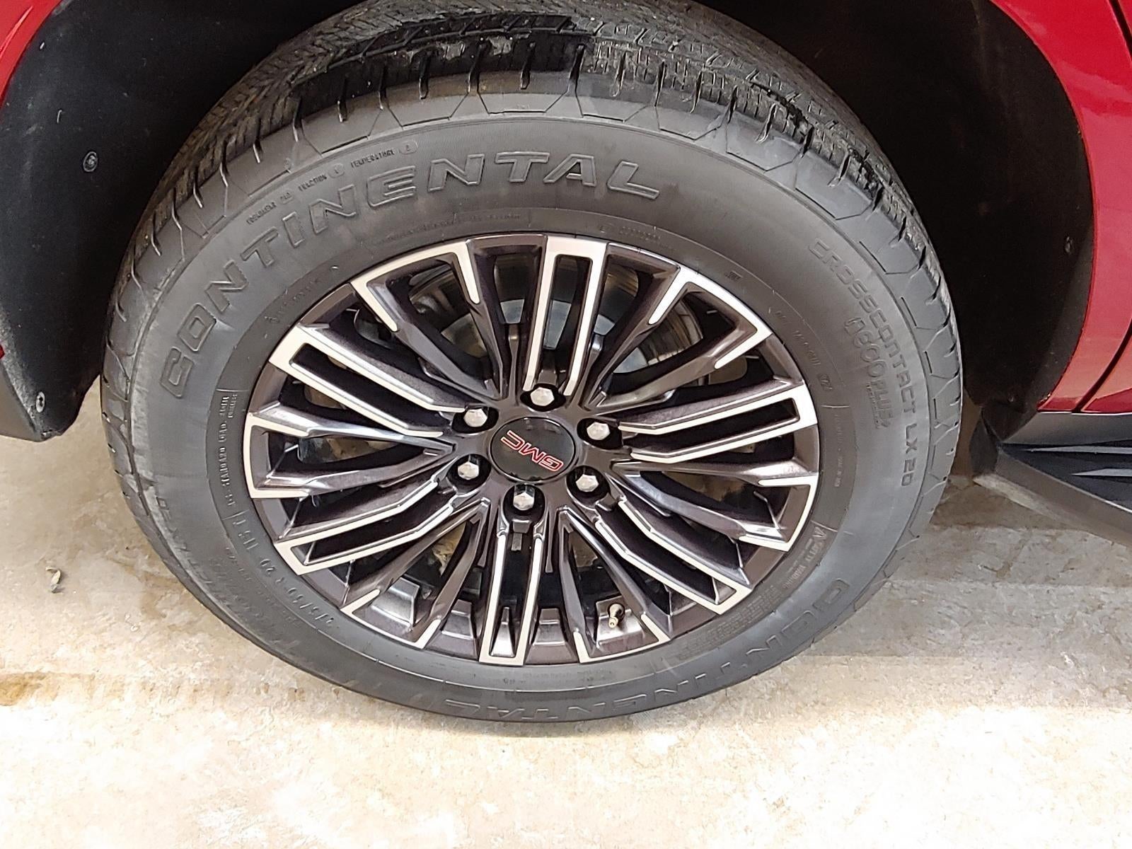 2025 GMC Yukon Elevation