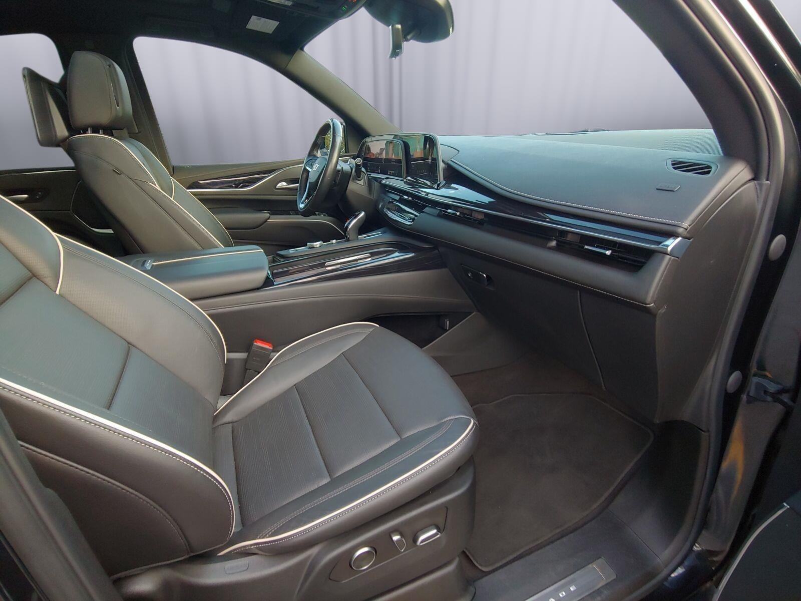 2023 Cadillac Escalade ESV Sport