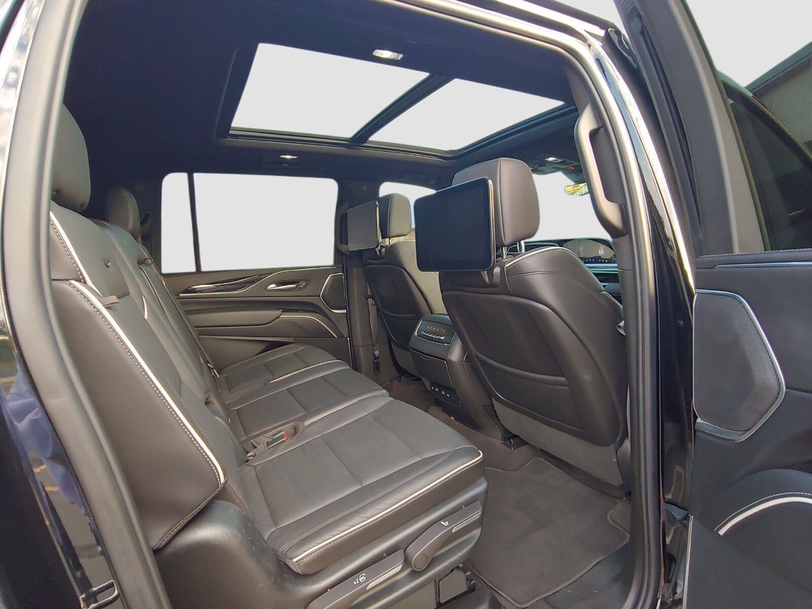 2023 Cadillac Escalade ESV Sport