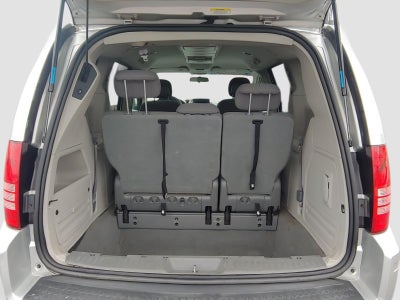 2010 Chrysler Town & Country Touring