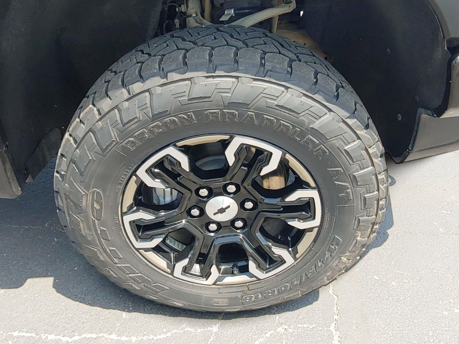 2025 Chevrolet Silverado 1500 ZR2
