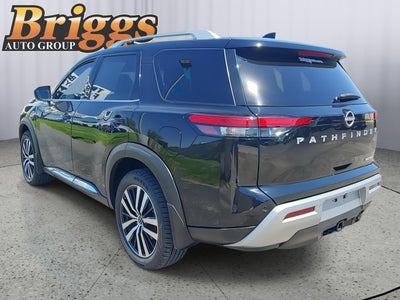 2023 Nissan Pathfinder Platinum