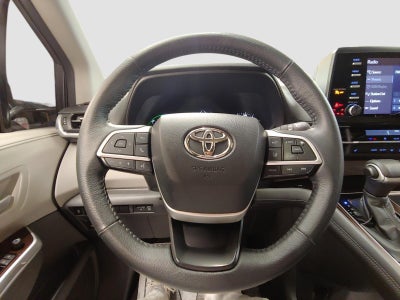 2022 Toyota Sienna XLE