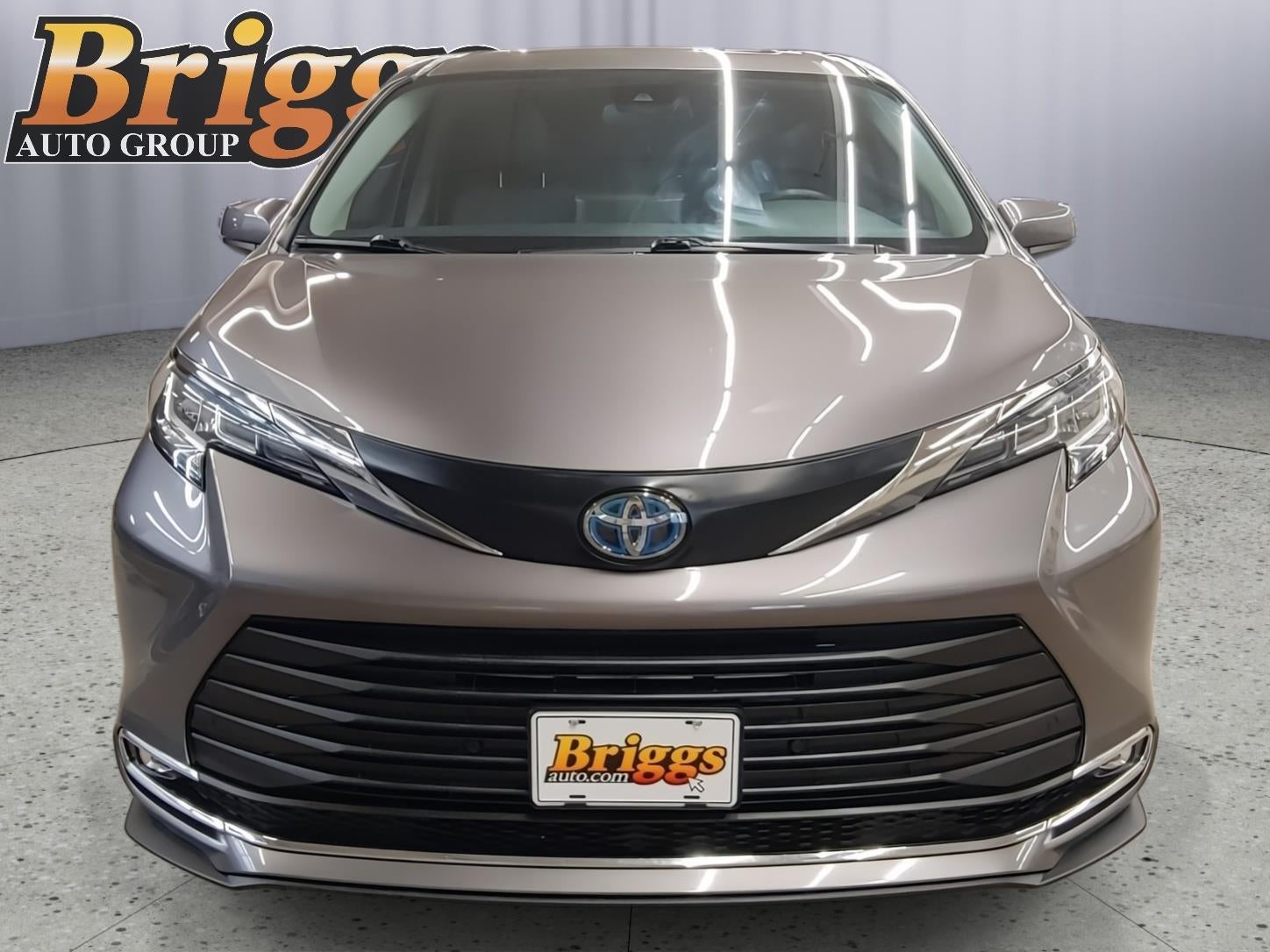 2022 Toyota Sienna XLE