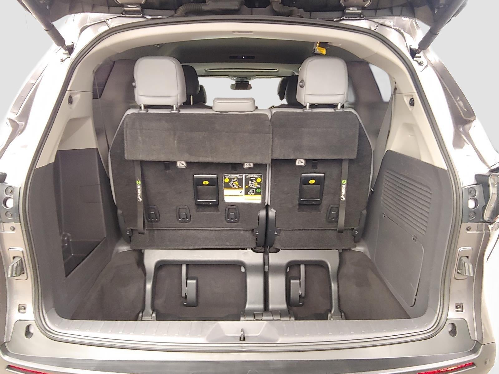 2022 Toyota Sienna XLE