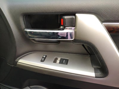 2013 Toyota Land Cruiser Base