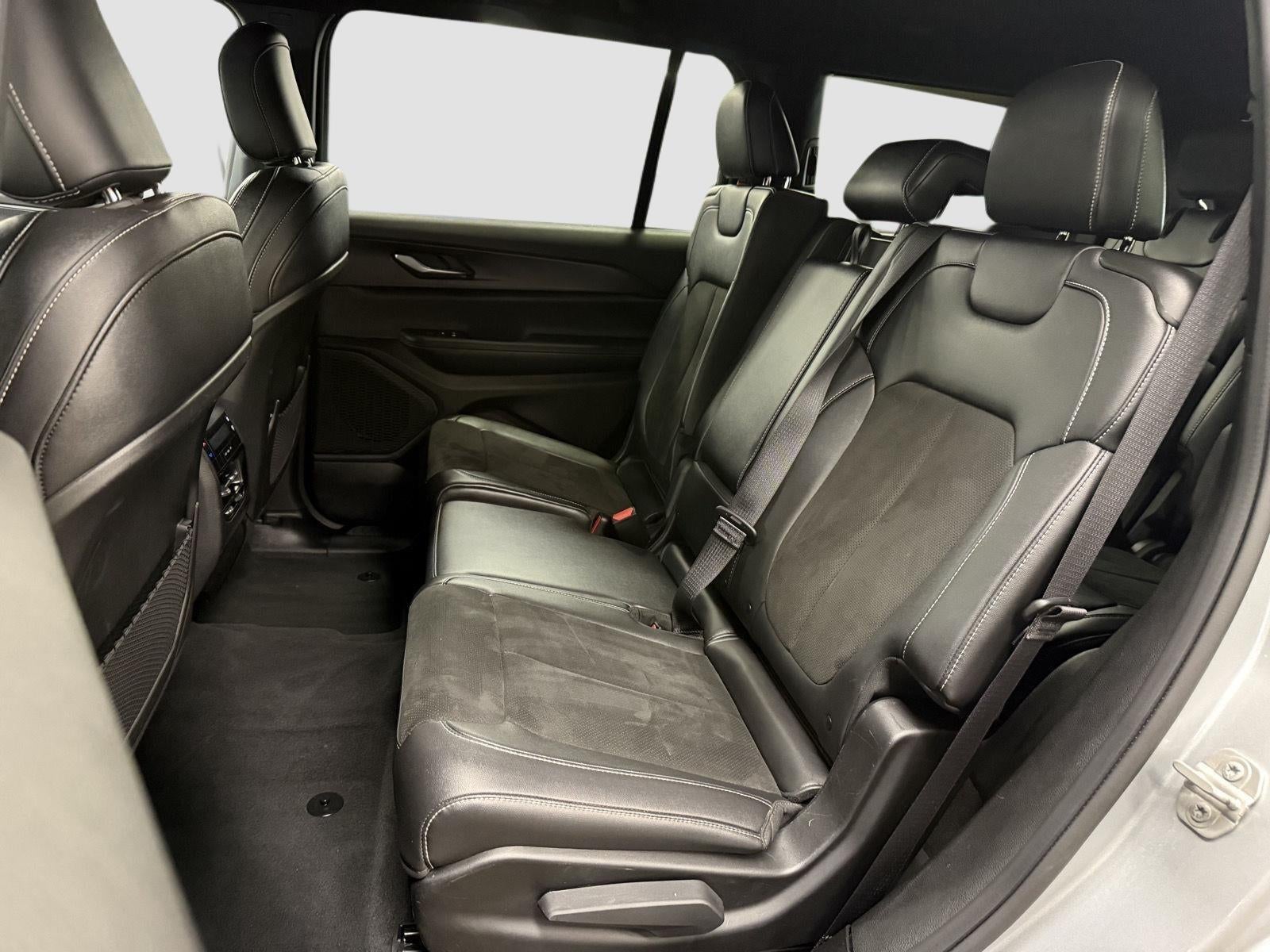 2024 Jeep Grand Cherokee L Altitude 4x4