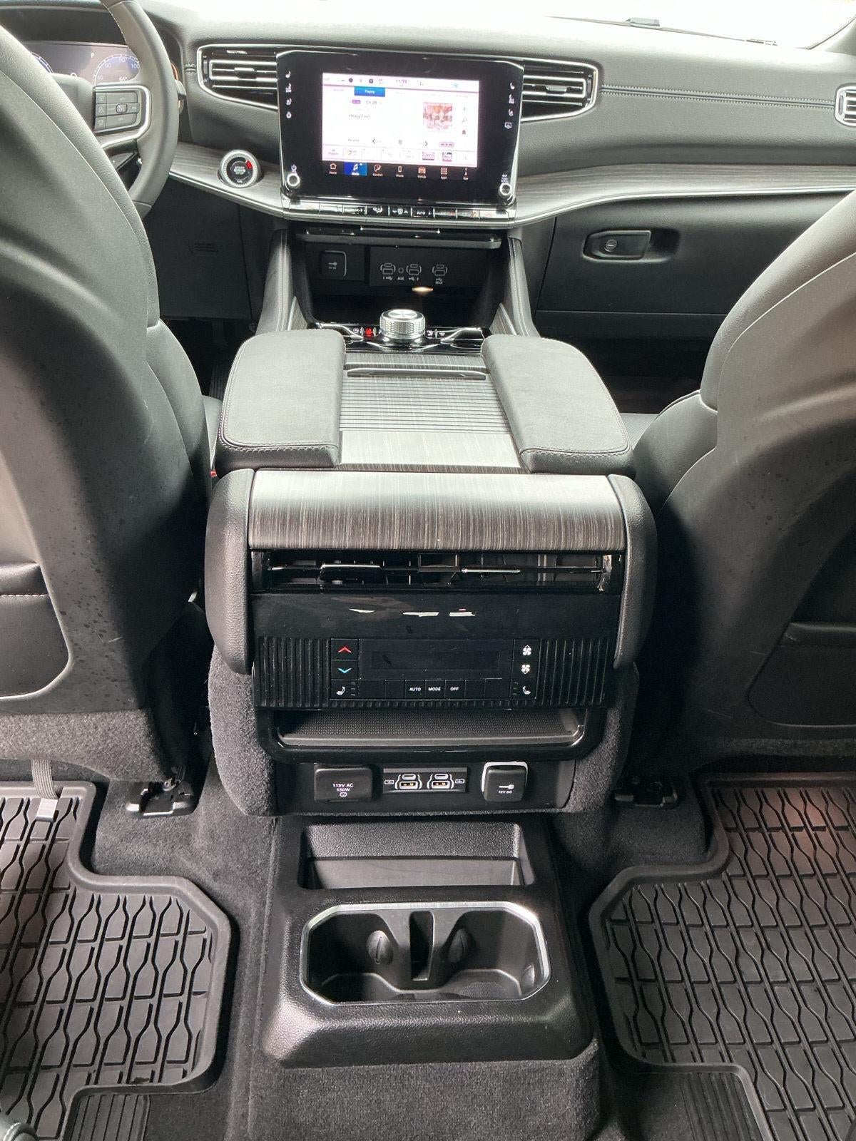 2024 Jeep Wagoneer Series III 4x4