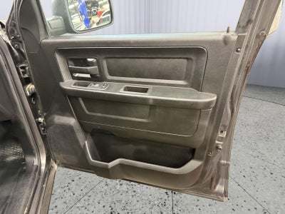 2019 RAM 1500 Classic Tradesman Crew Cab 4x4 5'7' Box