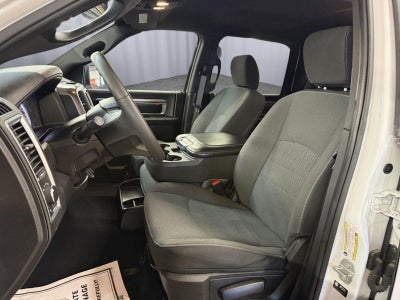 2024 RAM 1500 Classic Warlock Crew Cab 4x4 5'7' Box