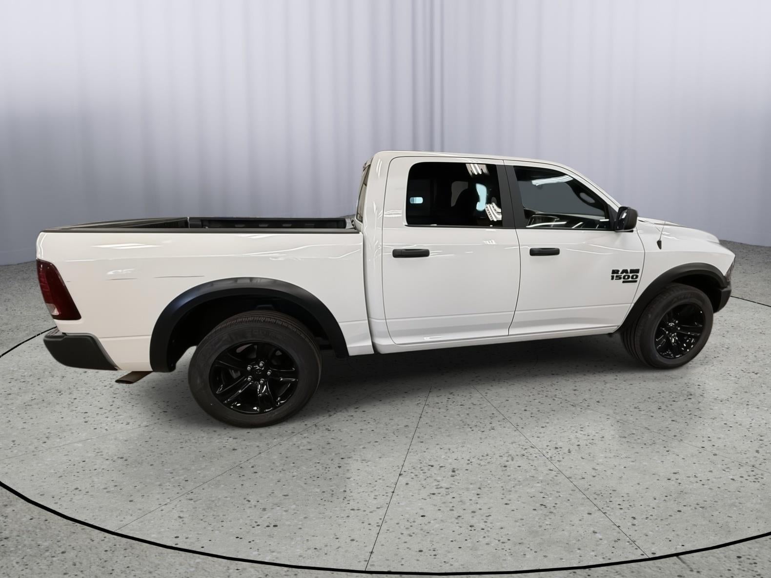 2024 RAM 1500 Classic Warlock Crew Cab 4x4 5'7' Box