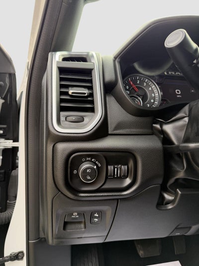 2025 RAM 1500 Big Horn Crew Cab 4x4 5'7' Box