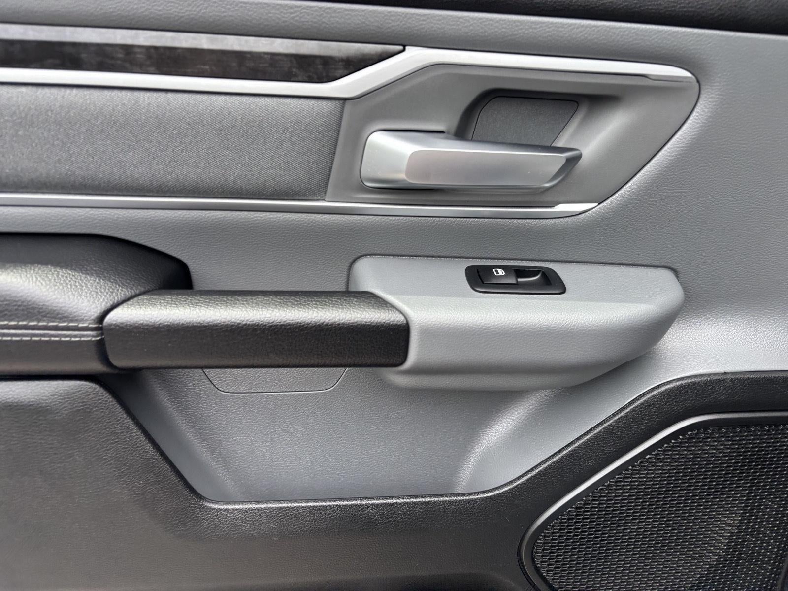 2021 RAM 1500 Big Horn Crew Cab 4x4 5'7' Box