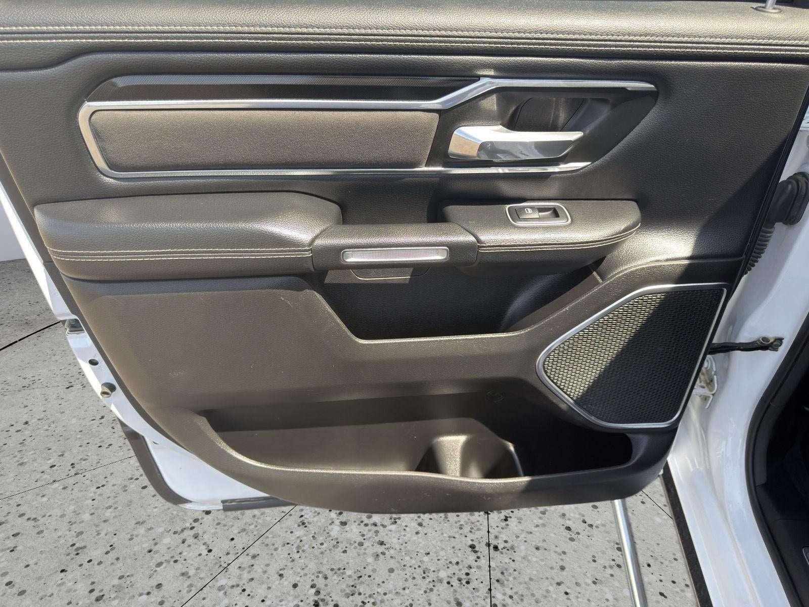 2022 RAM 1500 Laramie Crew Cab 4x4 5'7' Box