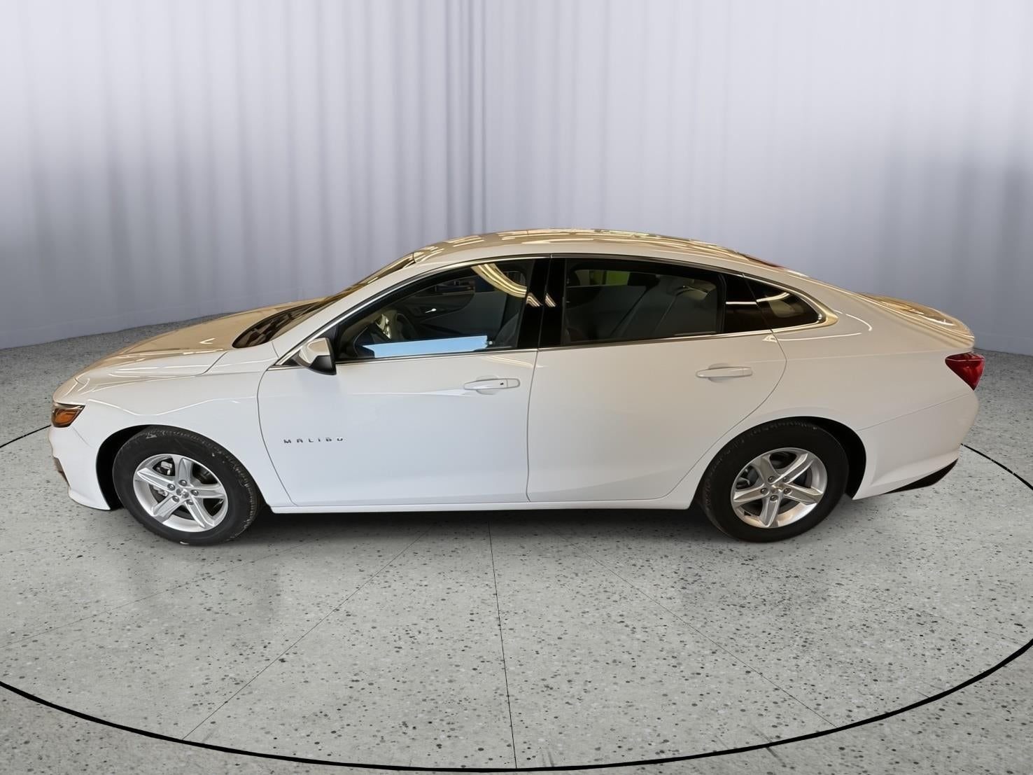 2020 Chevrolet Malibu FWD 1FL