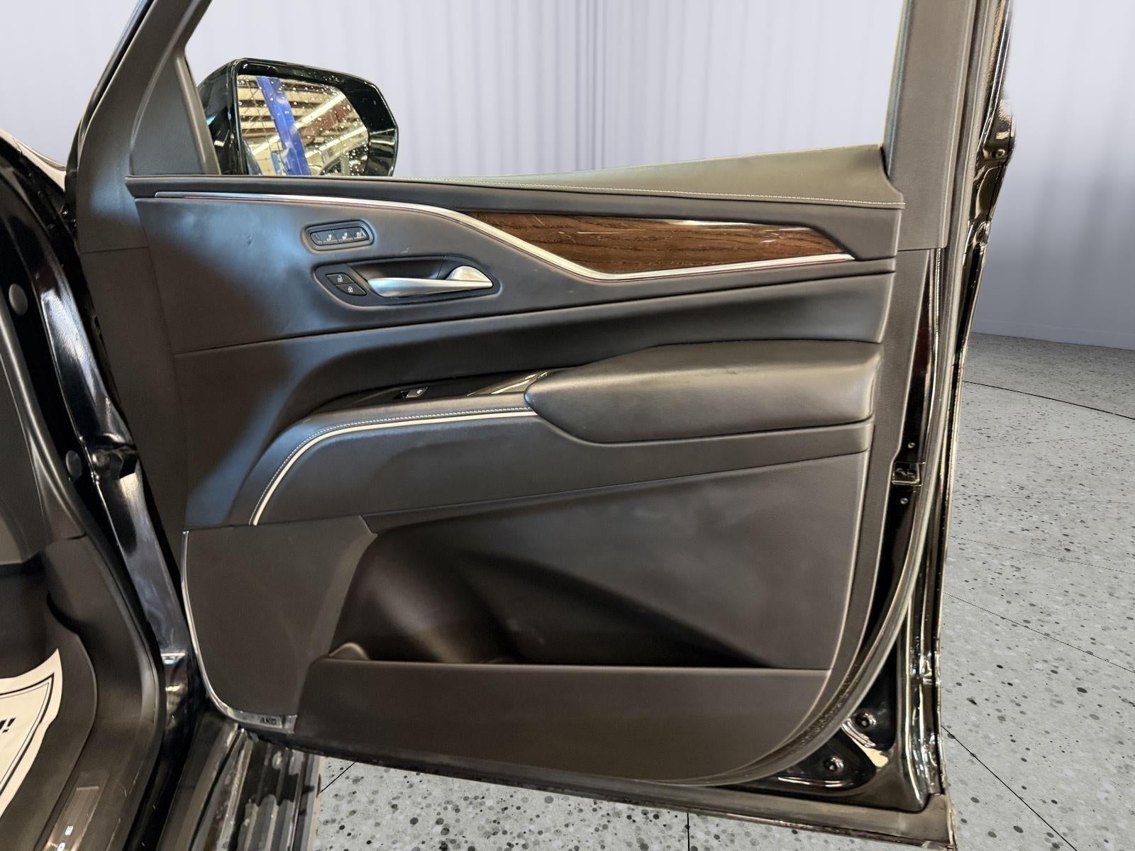 2022 Cadillac Escalade 4WD Sport Platinum