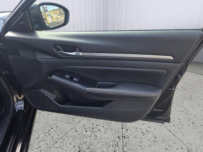 2023 Nissan Altima SV FWD