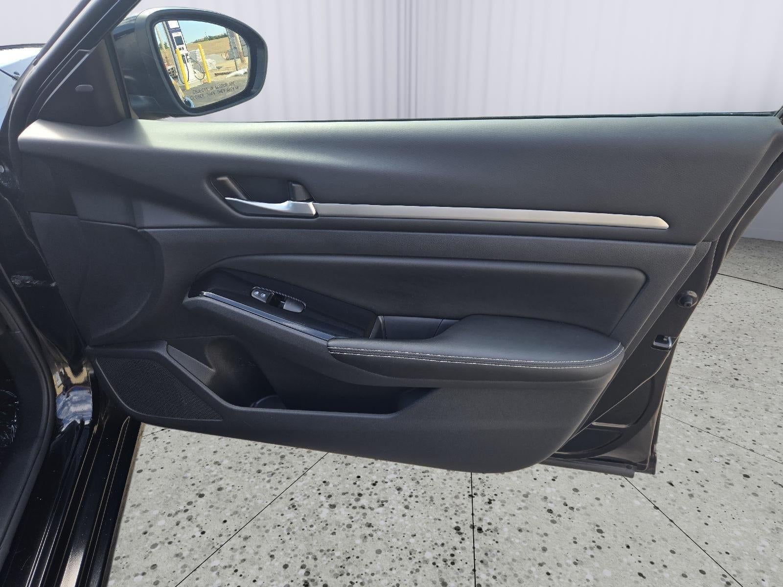 2023 Nissan Altima SV FWD