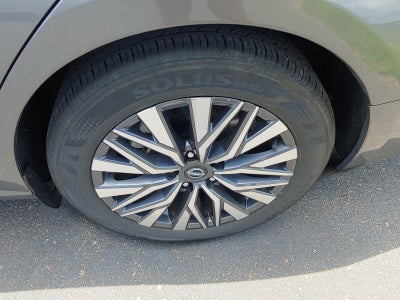 2026 Nissan Altima SV FWD