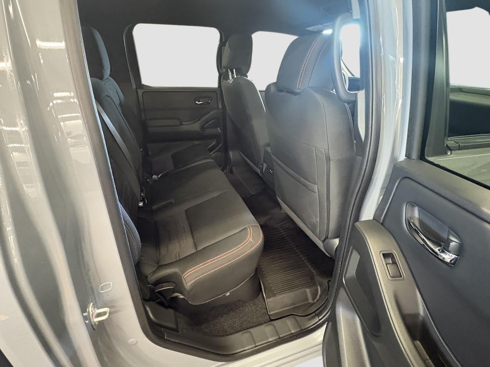 2025 Nissan Frontier Crew Cab PRO-4X 4x4