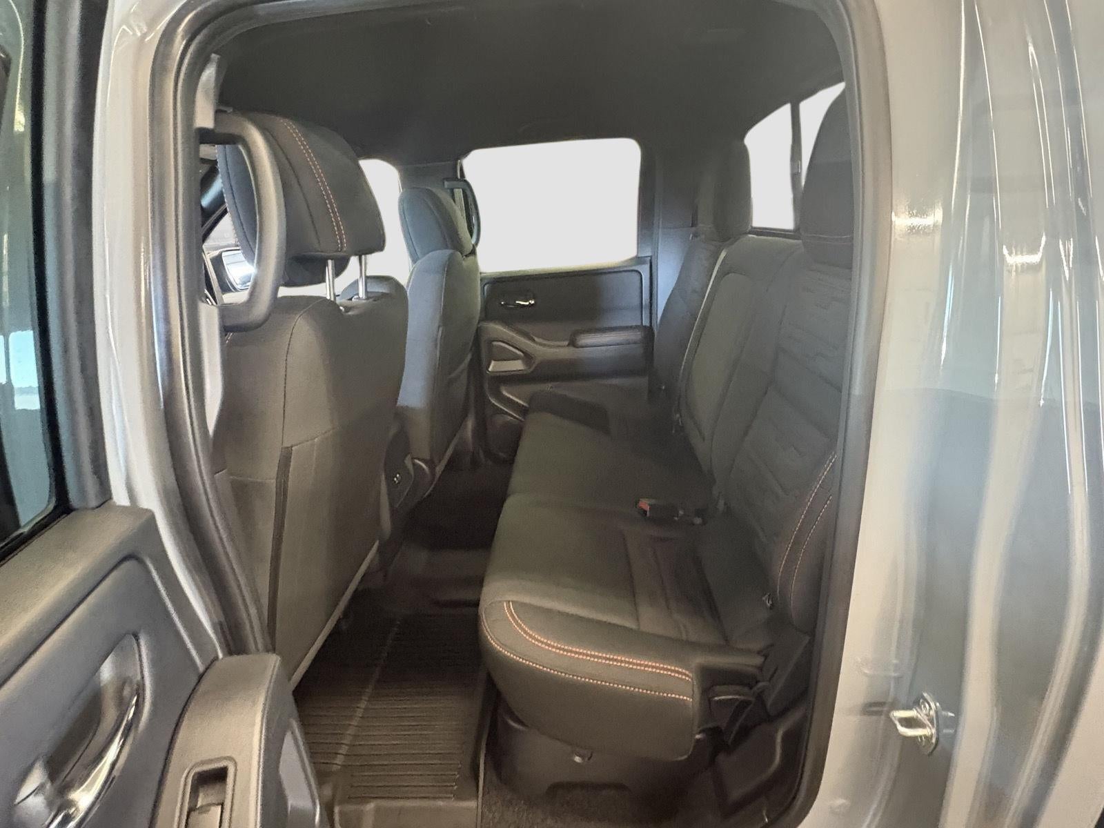 2025 Nissan Frontier Crew Cab PRO-4X 4x4