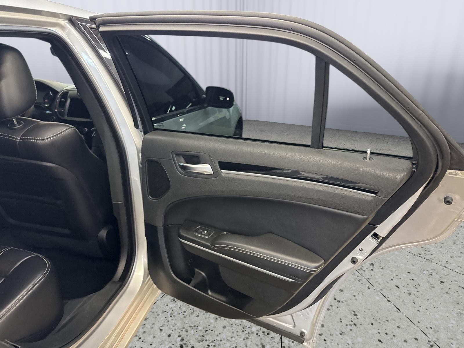 2023 Chrysler 300 300S