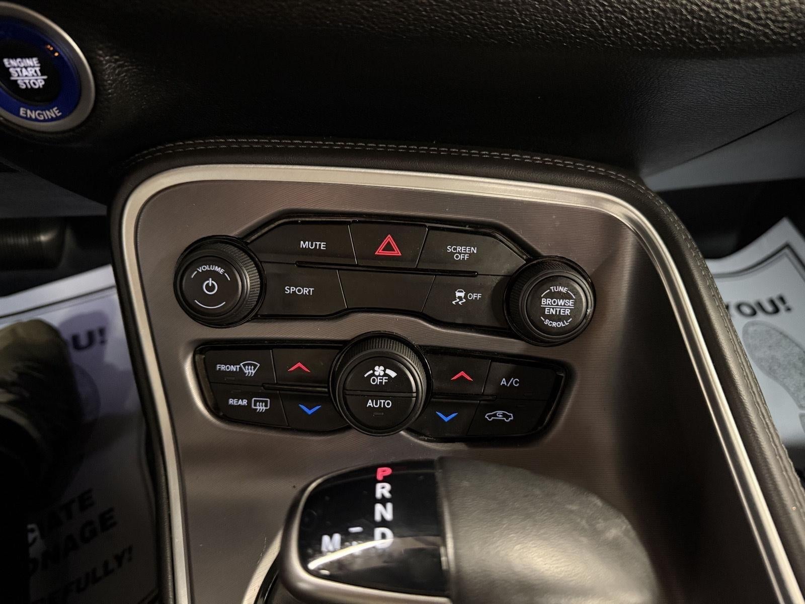 2019 Dodge Challenger SXT