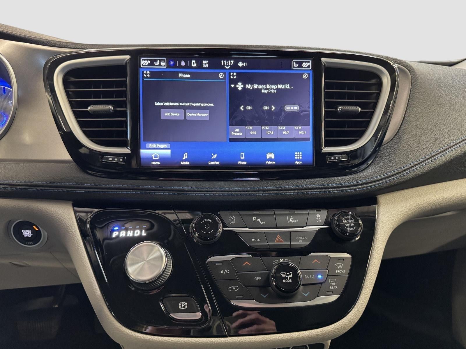 2021 Chrysler Pacifica Touring L