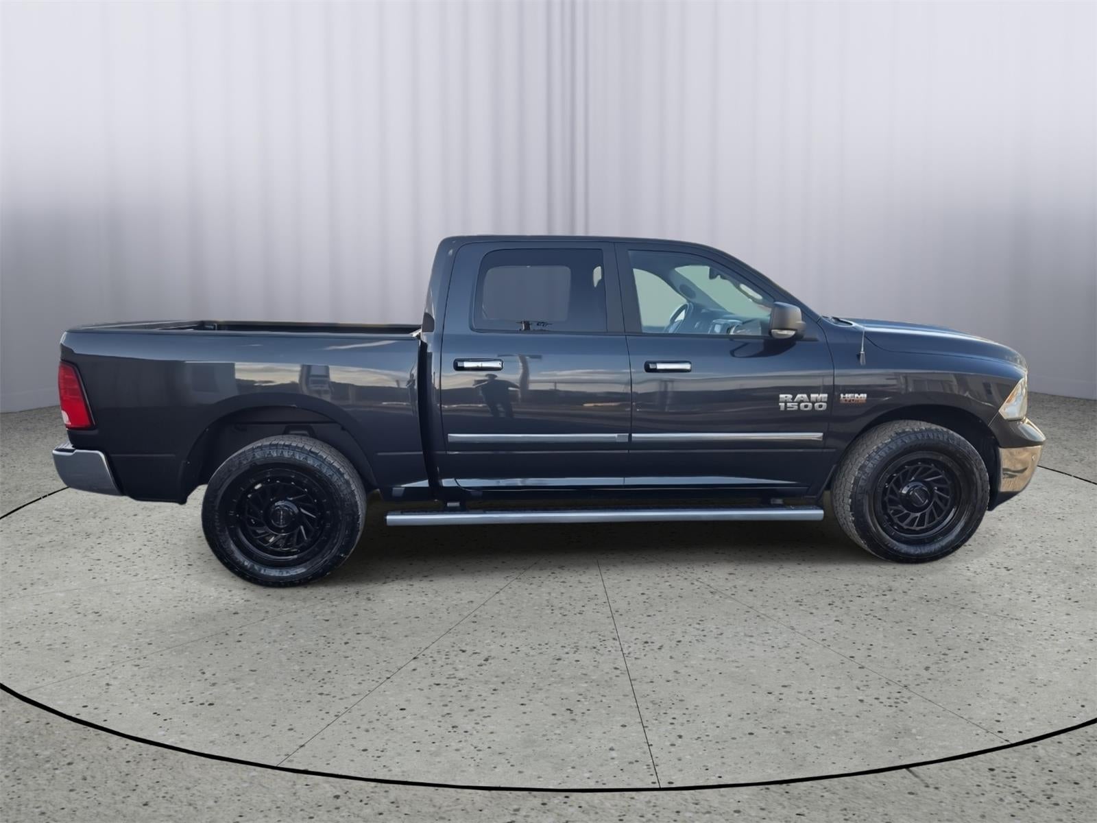 2017 RAM 1500 Big Horn Crew Cab 4x4 5'7' Box