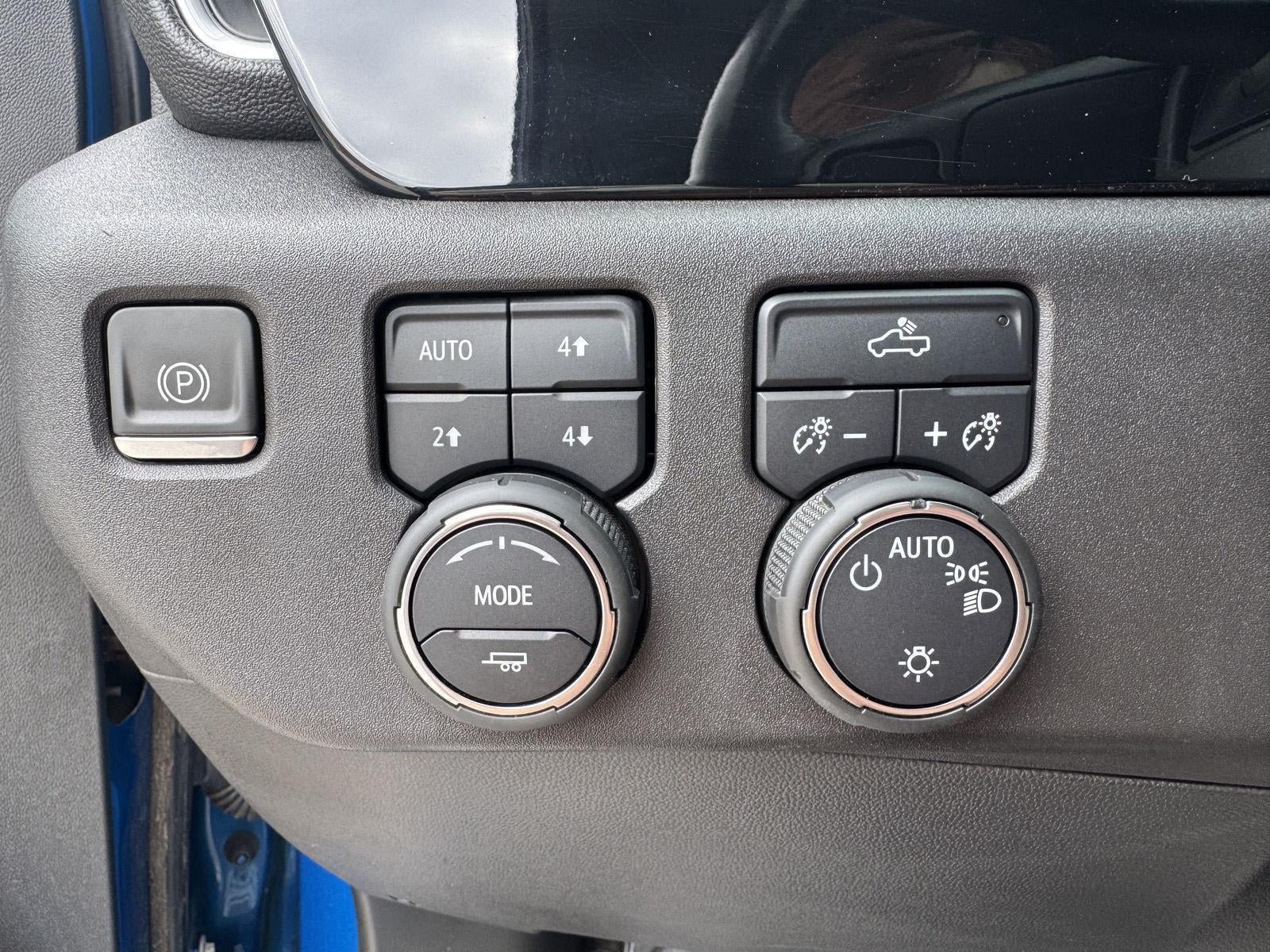 2022 Chevrolet Silverado 1500 4WD Crew Cab Standard Bed LT