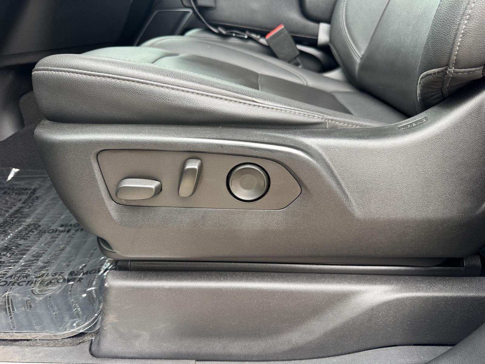 2022 Chevrolet Silverado 1500 4WD Crew Cab Standard Bed LT