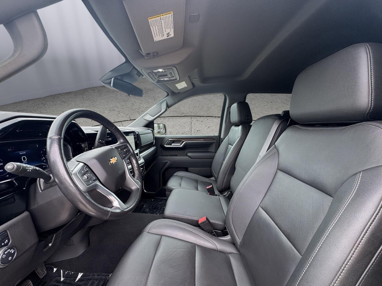 2022 Chevrolet Silverado 1500 4WD Crew Cab Standard Bed LT
