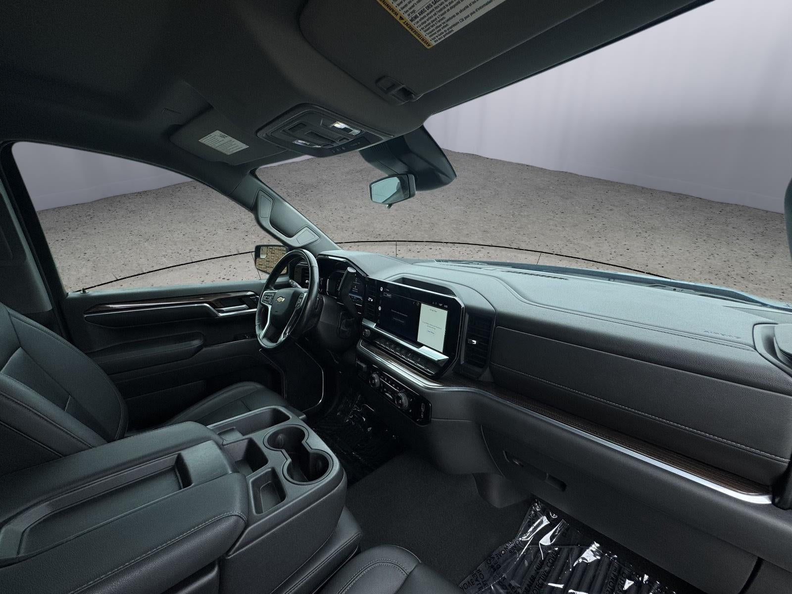 2022 Chevrolet Silverado 1500 4WD Crew Cab Standard Bed LT