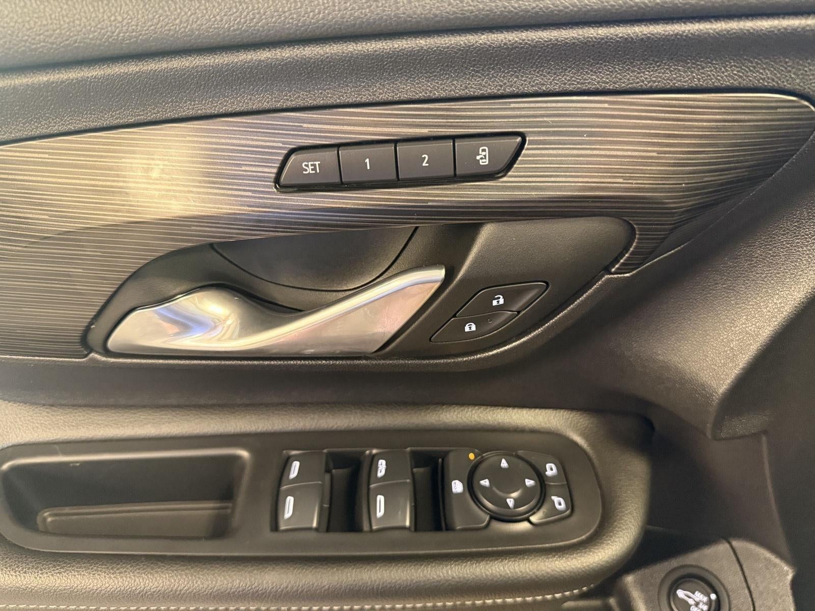 2024 GMC Terrain AWD SLT