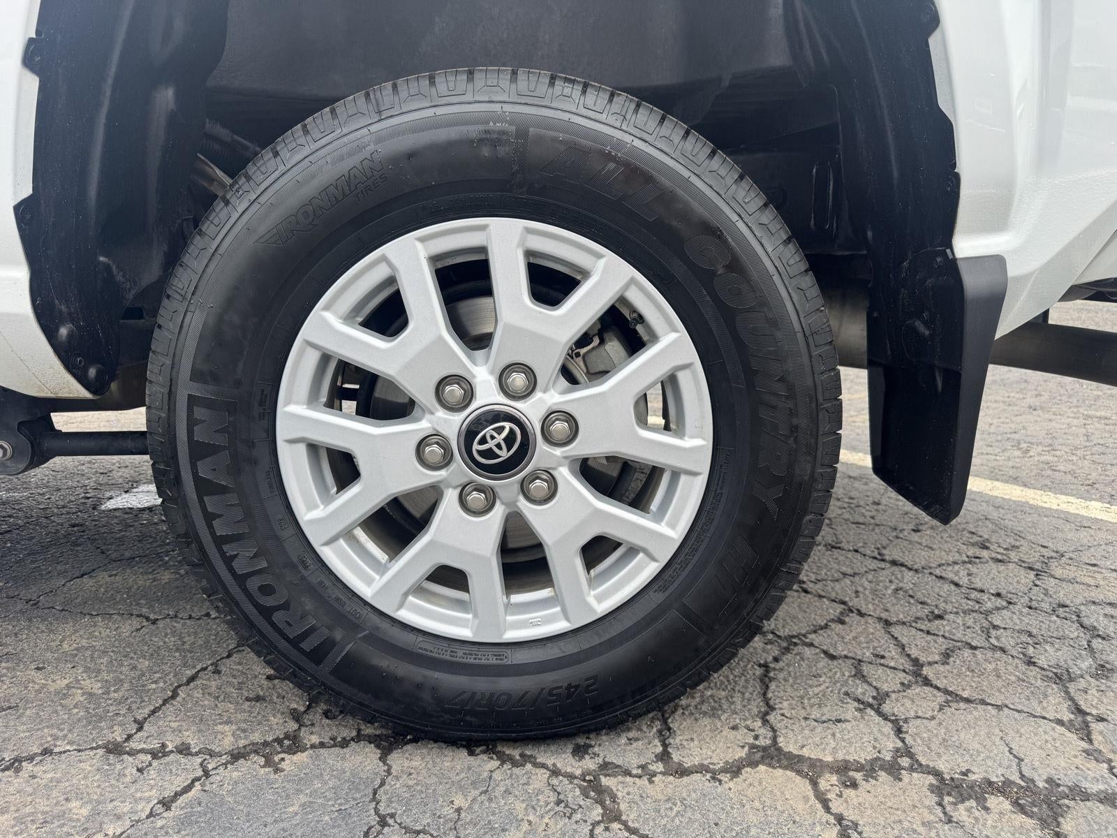 2025 Toyota Tacoma SR5