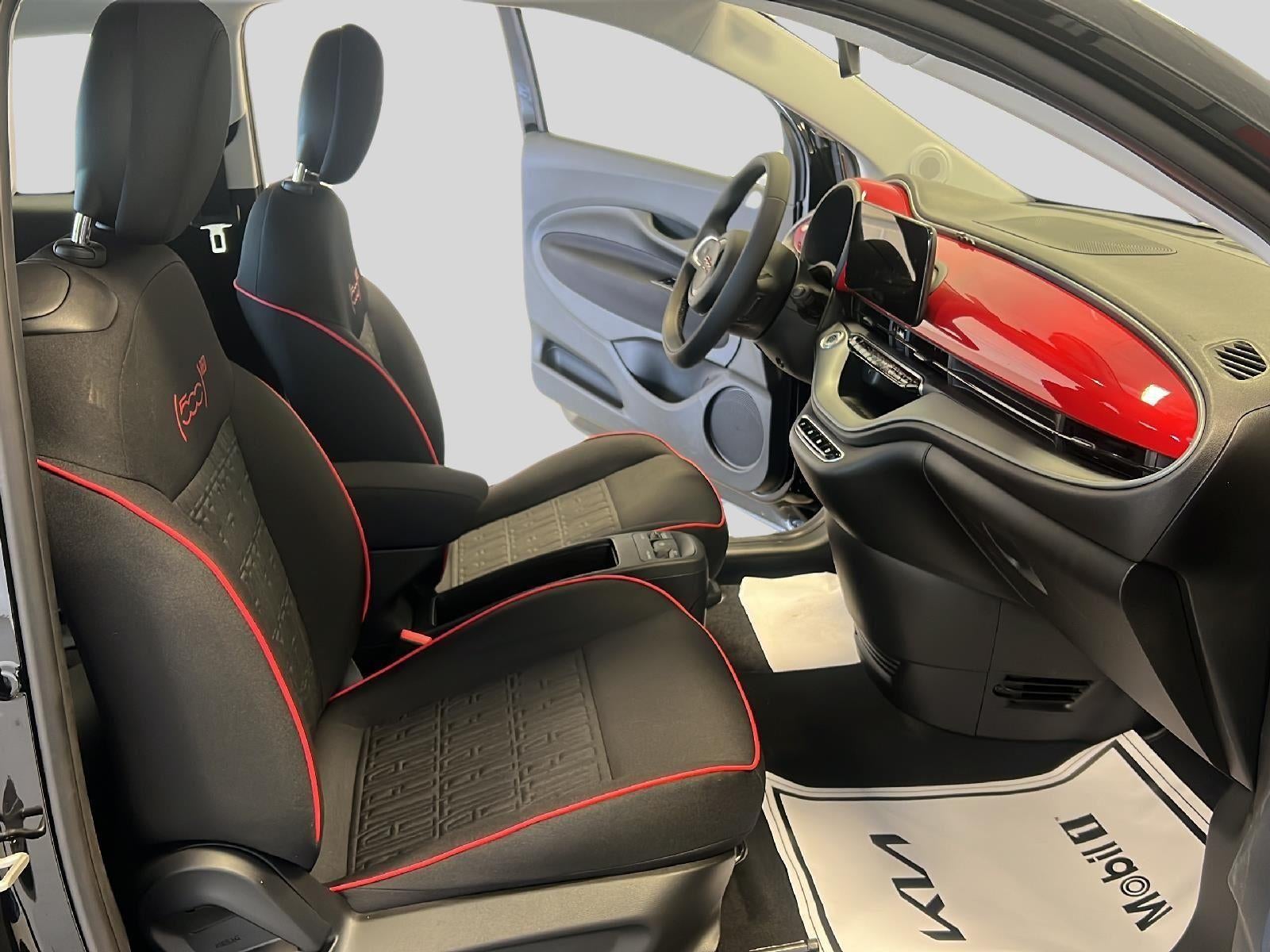 2024 FIAT FIAT 500e 500e INSPI(RED)