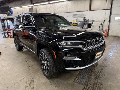 2022 Jeep Grand Cherokee Summit Reserve