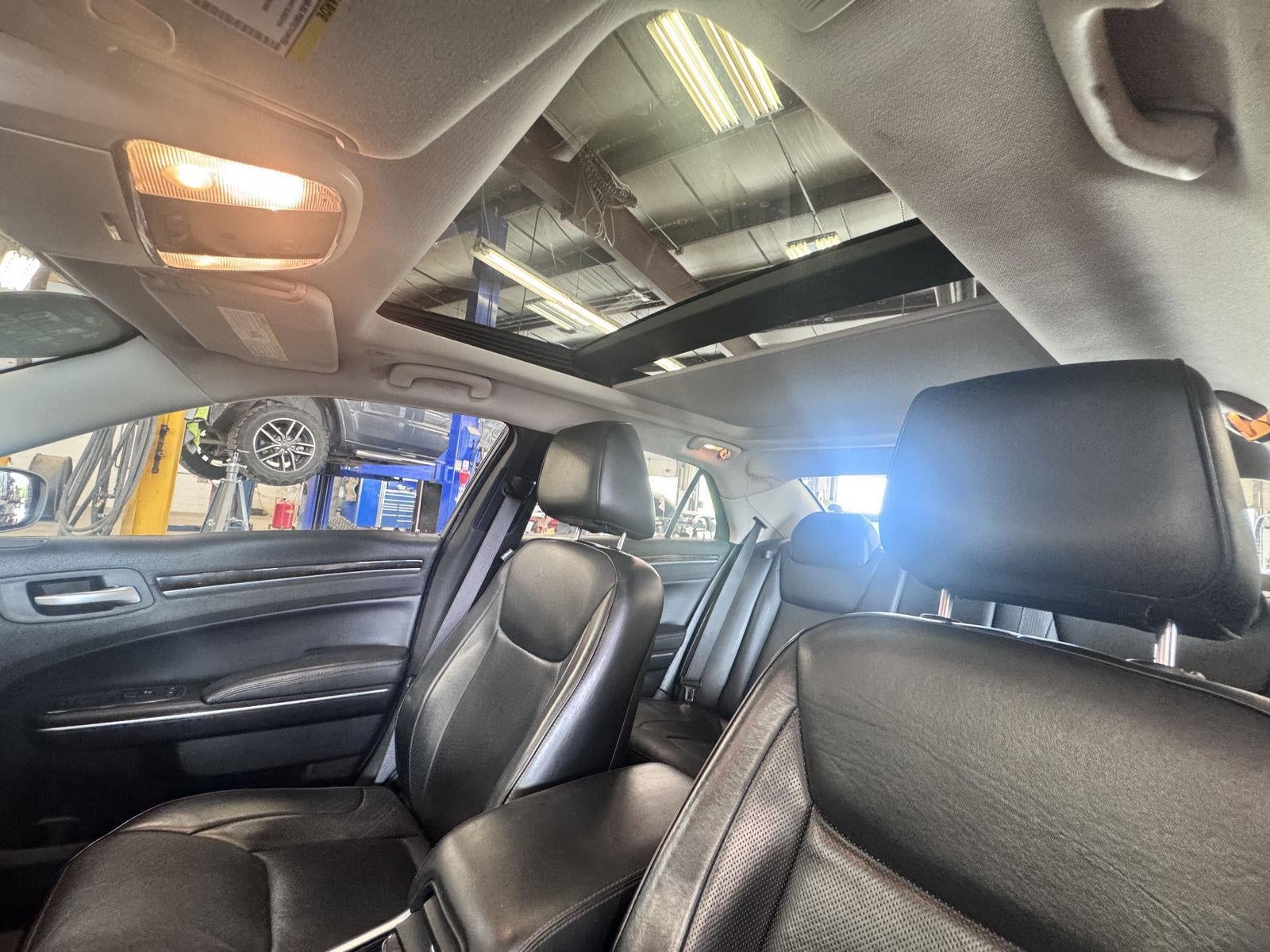 2017 Chrysler 300 300C