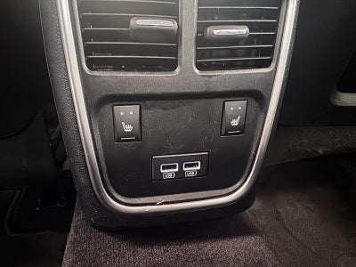 2017 Chrysler 300 300C