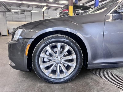 2017 Chrysler 300 300C