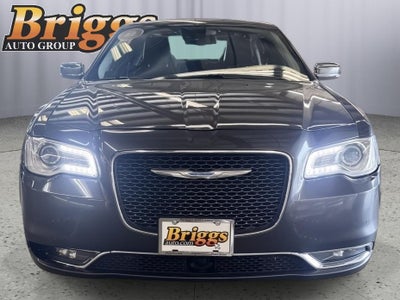 2017 Chrysler 300 300C