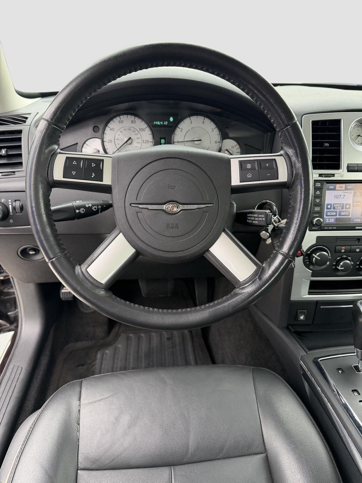2010 Chrysler 300 Touring Signature