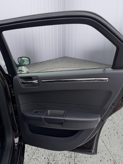 2010 Chrysler 300 Touring Signature
