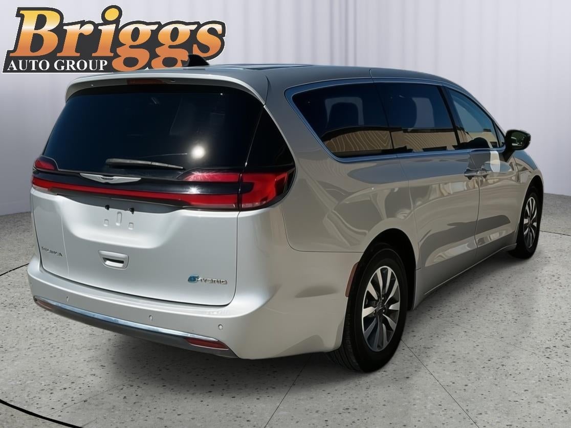 2024 Chrysler Pacifica Hybrid Select