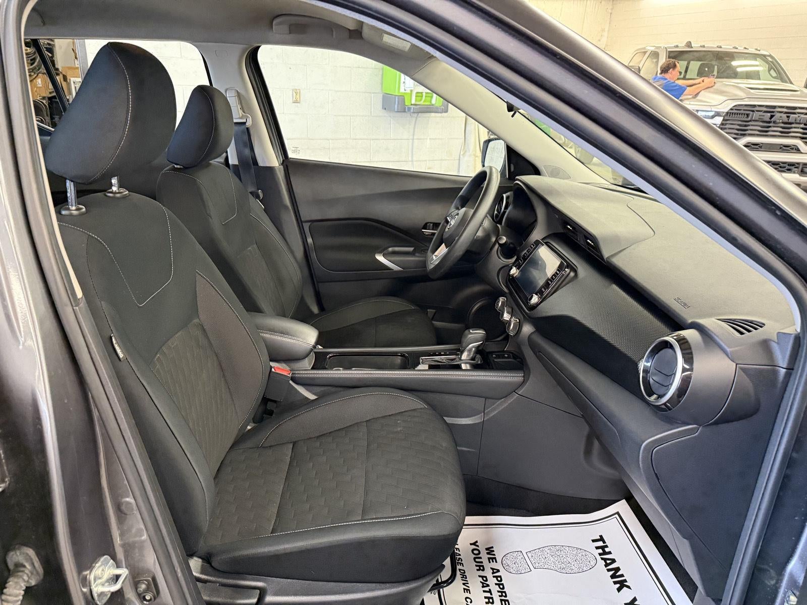 2023 Nissan Kicks SV