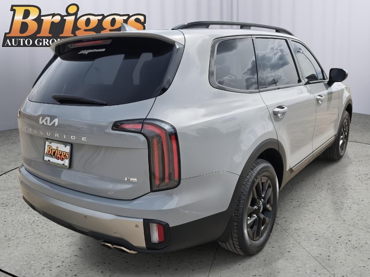 2023 Kia TELLURIDE Base