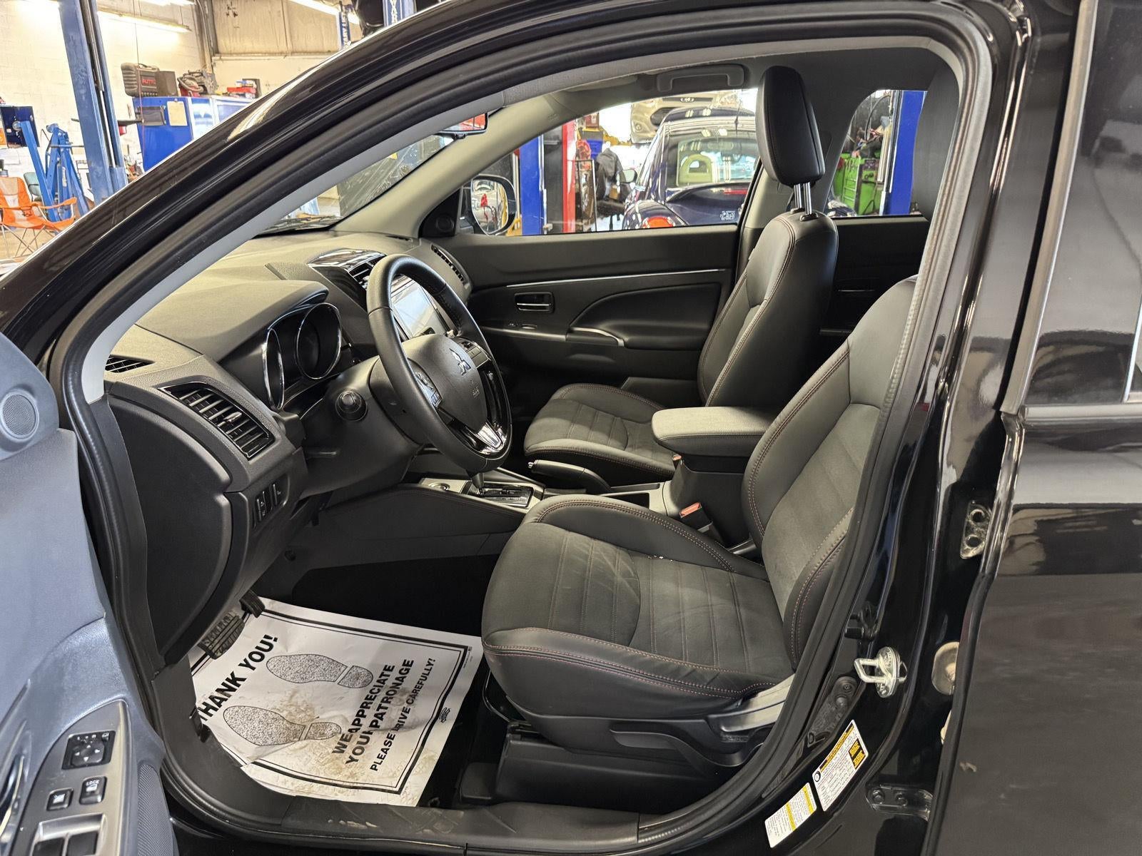 2023 Mitsubishi Outlander Sport SE