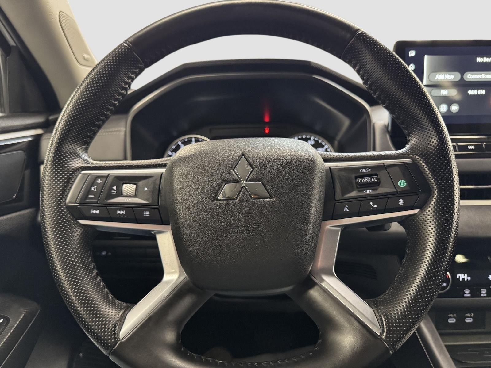 2025 Mitsubishi Outlander SE