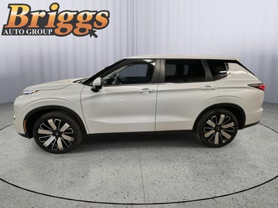 2025 Mitsubishi Outlander SE